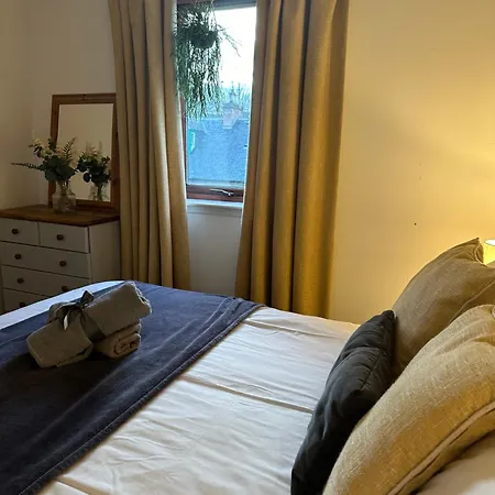 Lovely Modern 2 Bedrom Unit Close To City Center Dalneigh Exterior photo