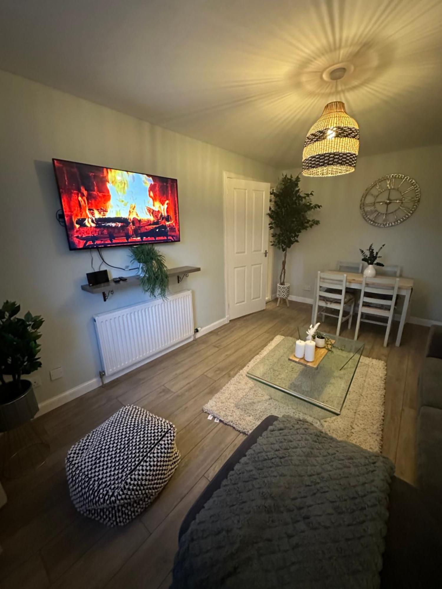 Lovely Modern 2 Bedrom Unit Close To Center Dalneigh