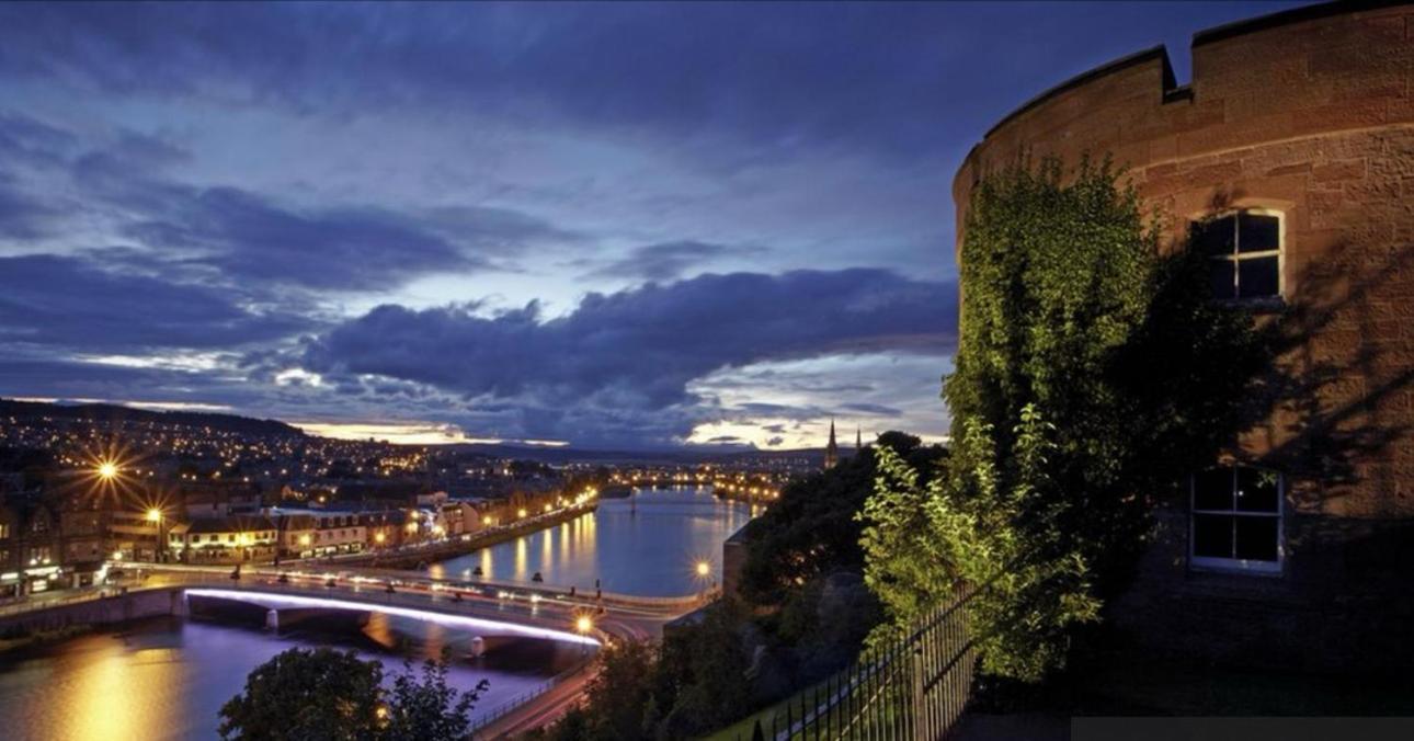 Lovely Modern 2 Bedrom Unit Close To Center Apartment Dalneigh